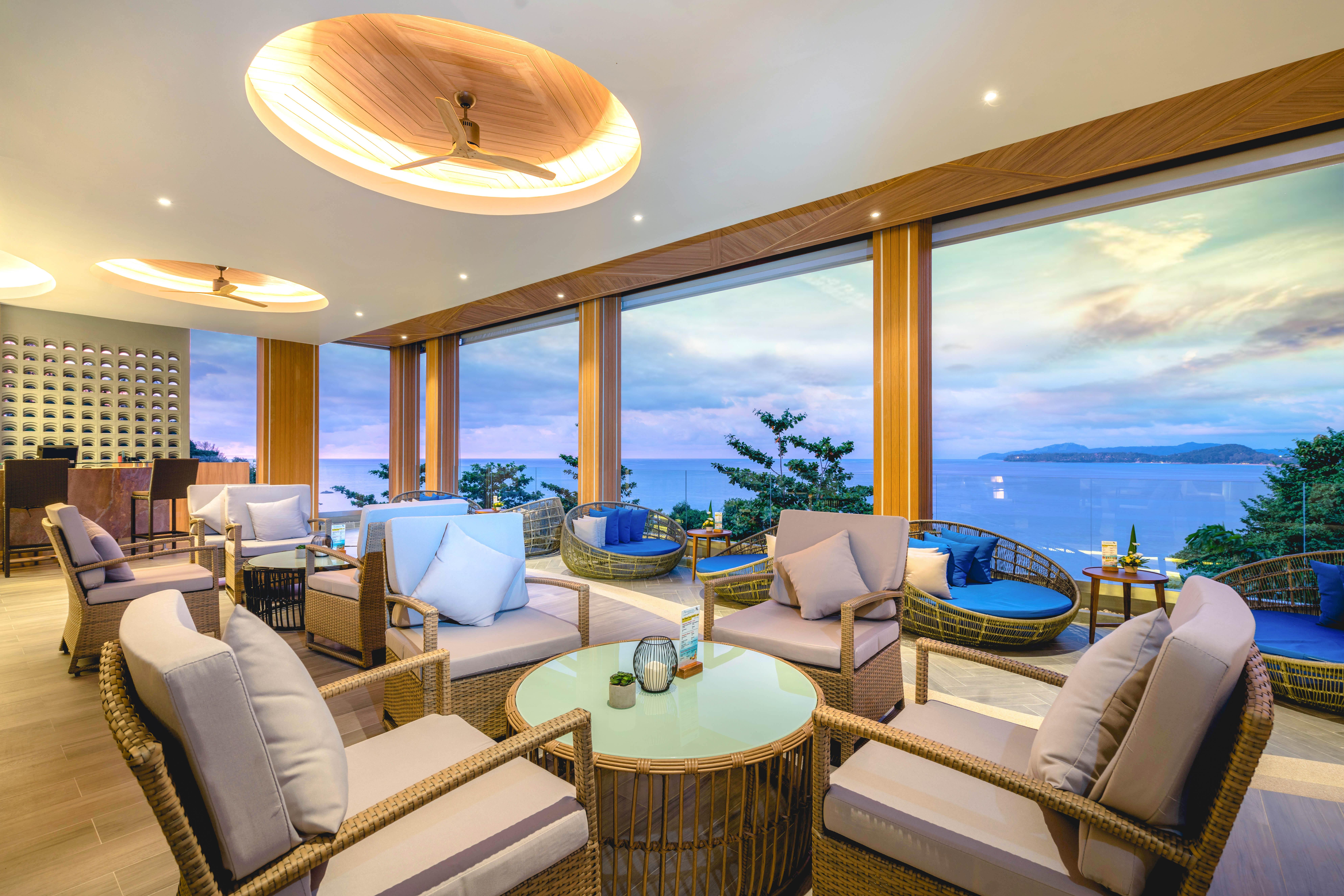 Namaka Resort Kamala Екстериор снимка The View Bar