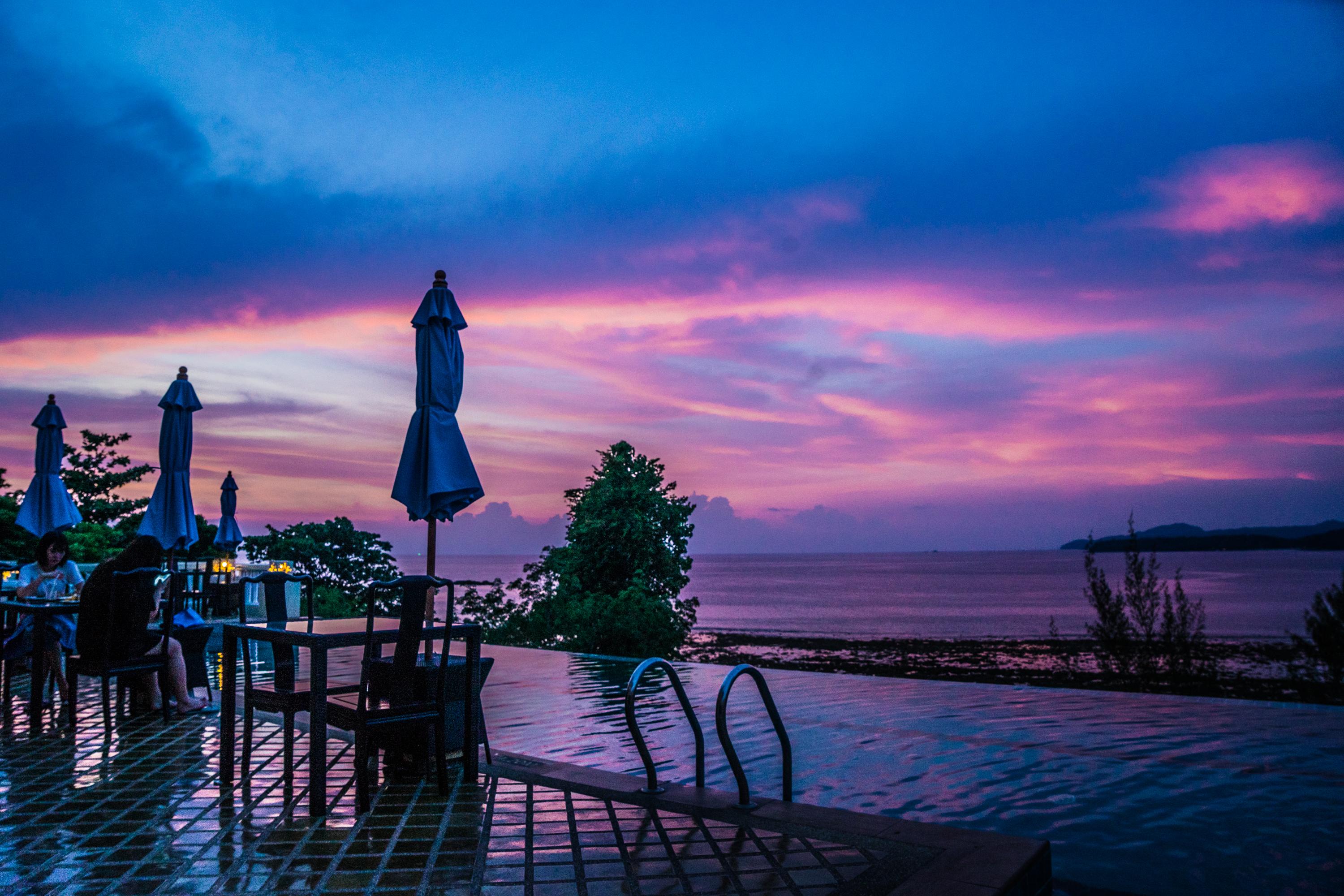 Namaka Resort Kamala Екстериор снимка Sunset at the beach